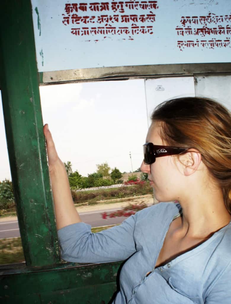 The Travel Tester Nienke on a bus