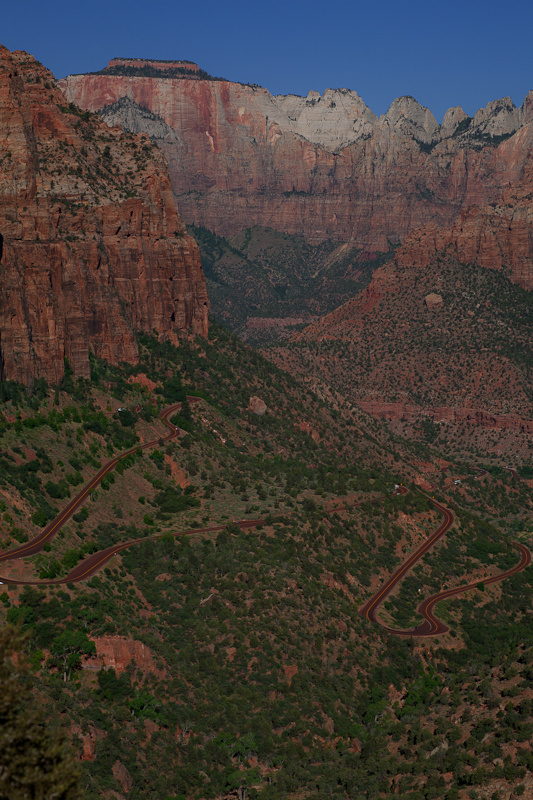 Looking down from Overlook Canyon Trail Looking down from Overlook Canyon Trail