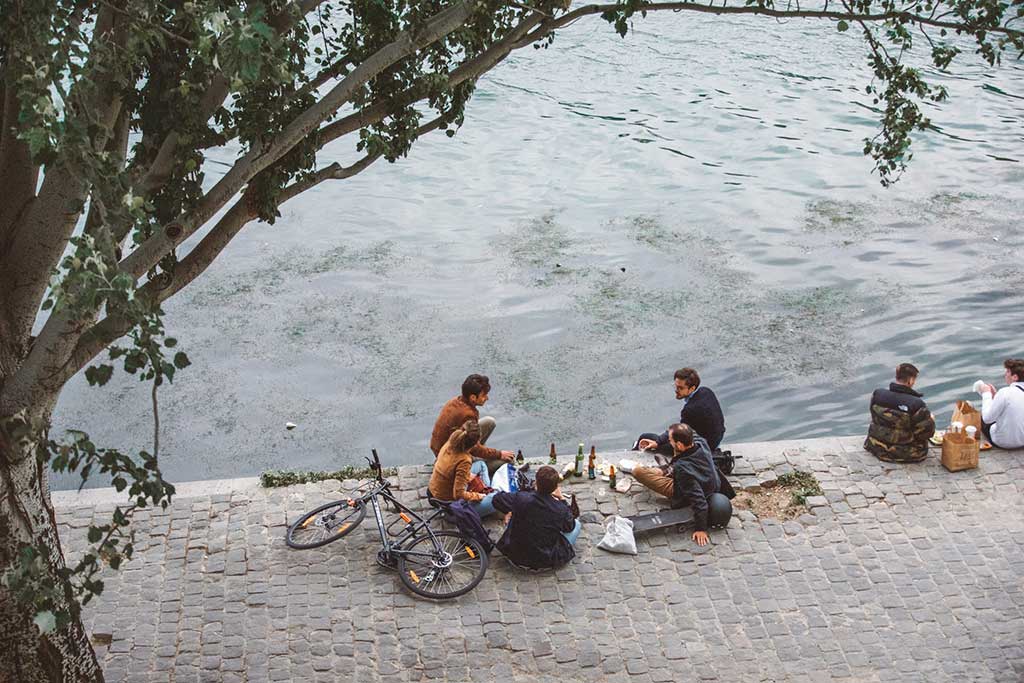 A Parisian Picnic: 9 Ideal Picnic Places in Paris - Misadventures with Andi