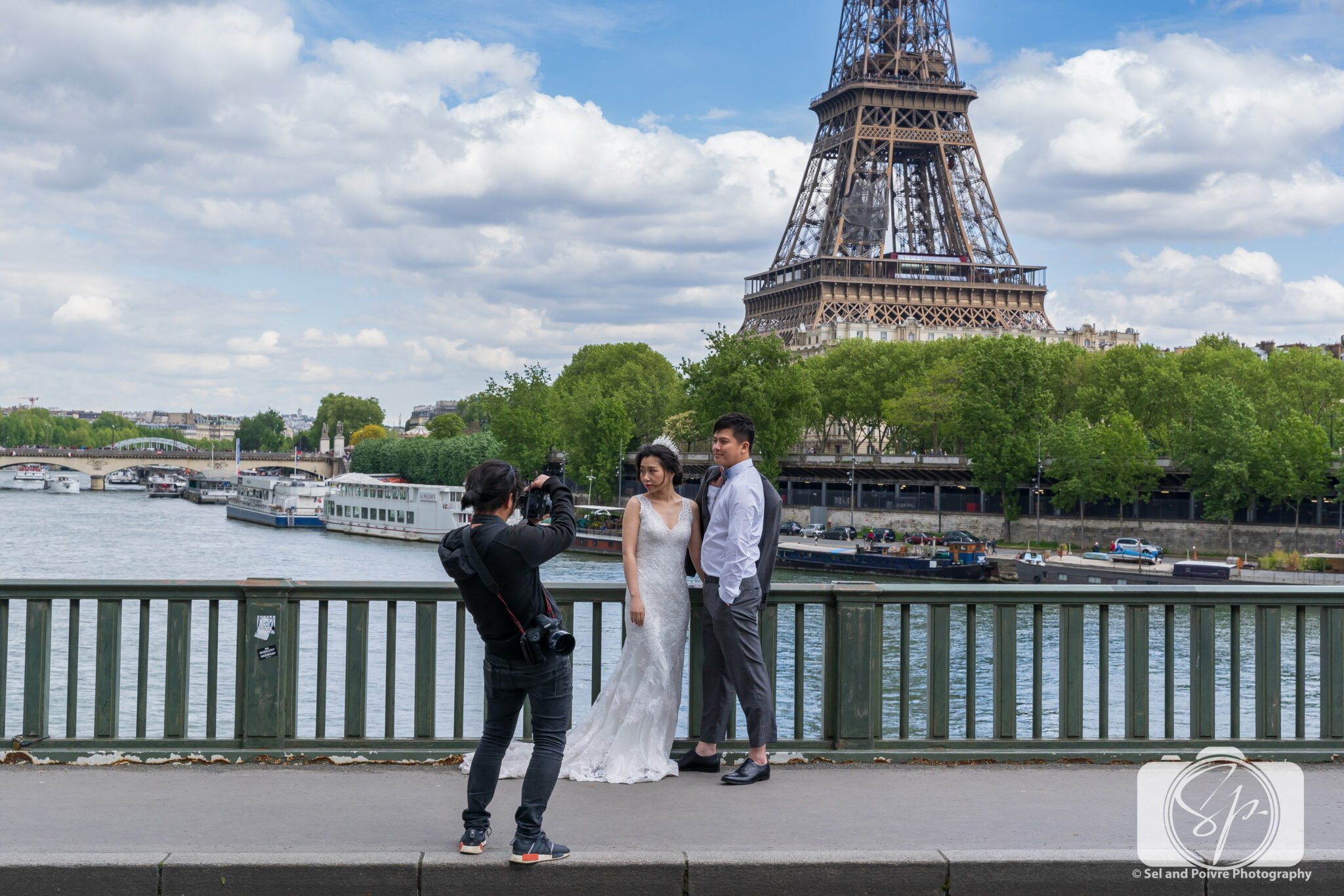 Pont des Arts in Paris - Misadventures with Andi